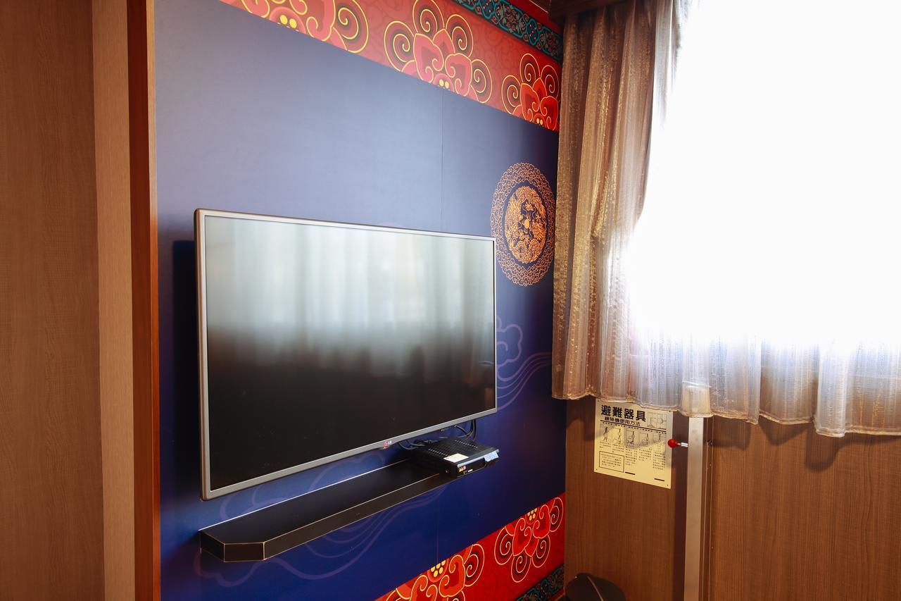 Monalisa Hotel Tainan Bagian luar foto