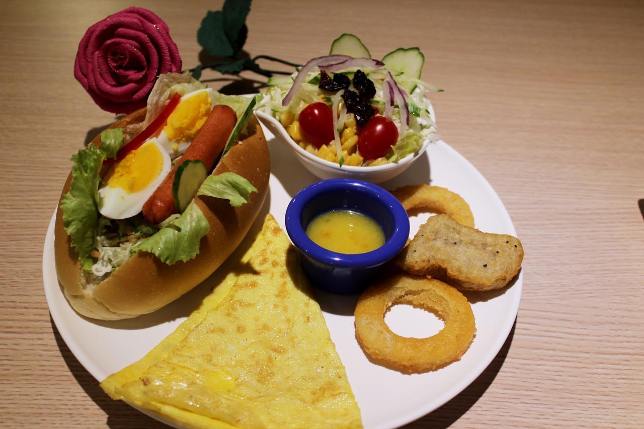 Monalisa Hotel Tainan Bagian luar foto